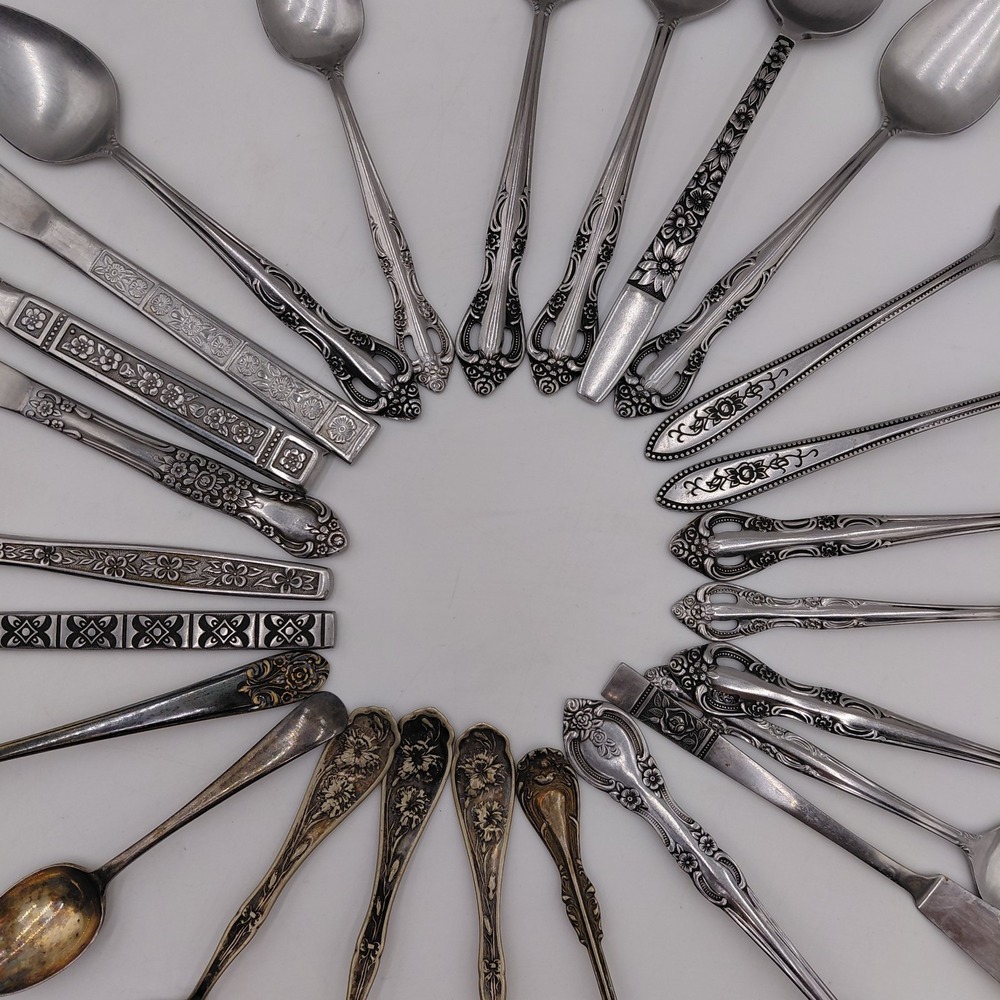 Vtg Flatware Mixed Lot 24 Ornate Fancy Patterns Silverware Jewelry Art Geometric